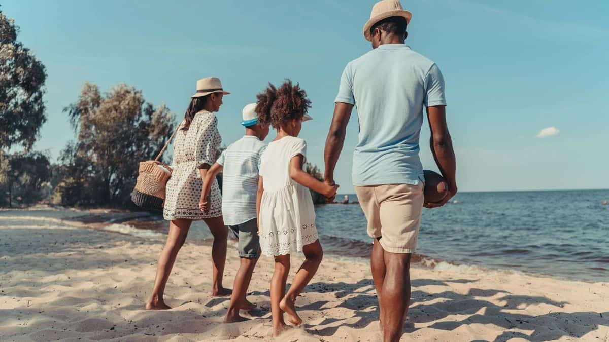 Ultimate Guide: Mastering the Art of Budgeting for a Family Trip