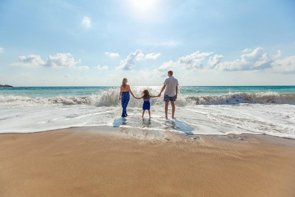 Family Vacations Without Breaking the Bank: Ideas and Recommendations