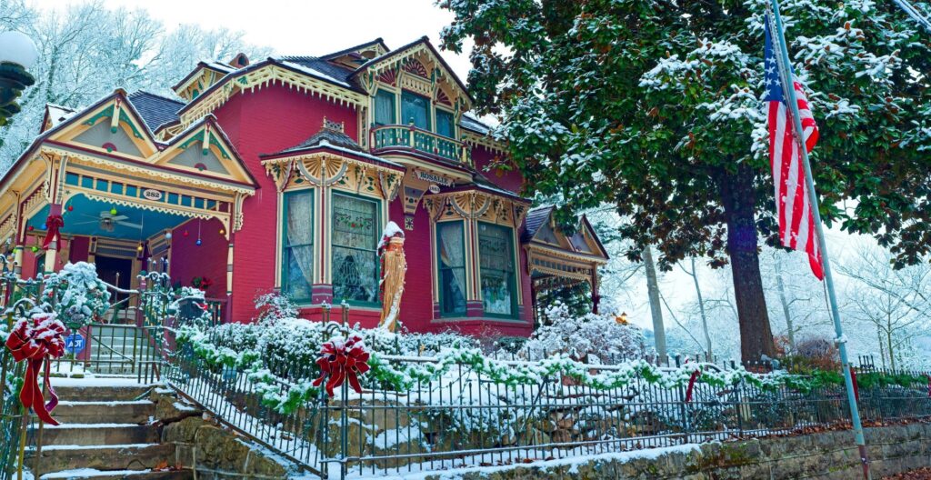 Eureka springs christmas best winter vacation destination