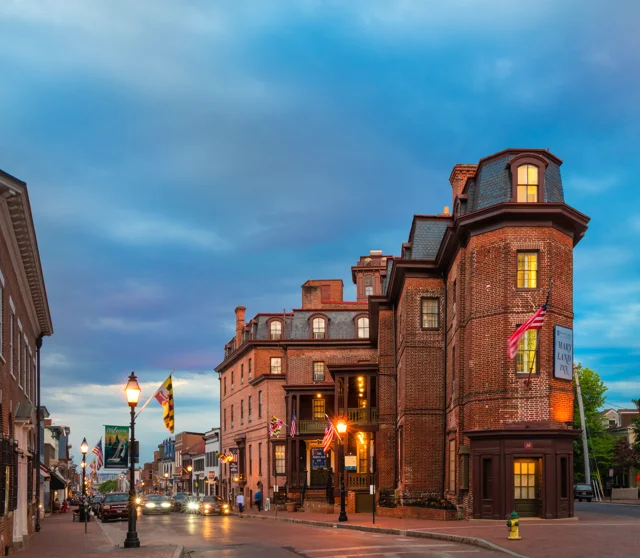 Historic Street view of Annapolis Md looing down histroric district