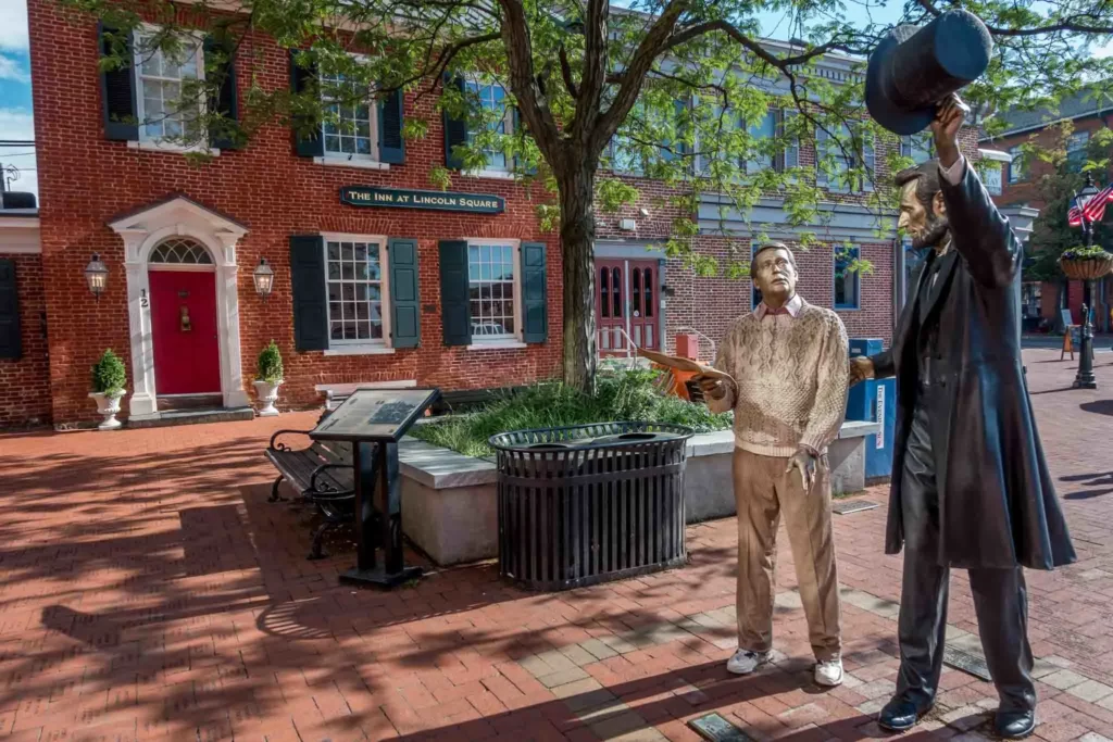 Things to do in Gettysburg PA Lincoln statue in town square historic building in background