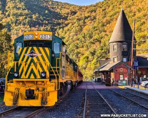 Lehigh Gorge Scenic Railway October Jim Thorpe PA Discover best Northeast Fall Destinations best fall travel destination