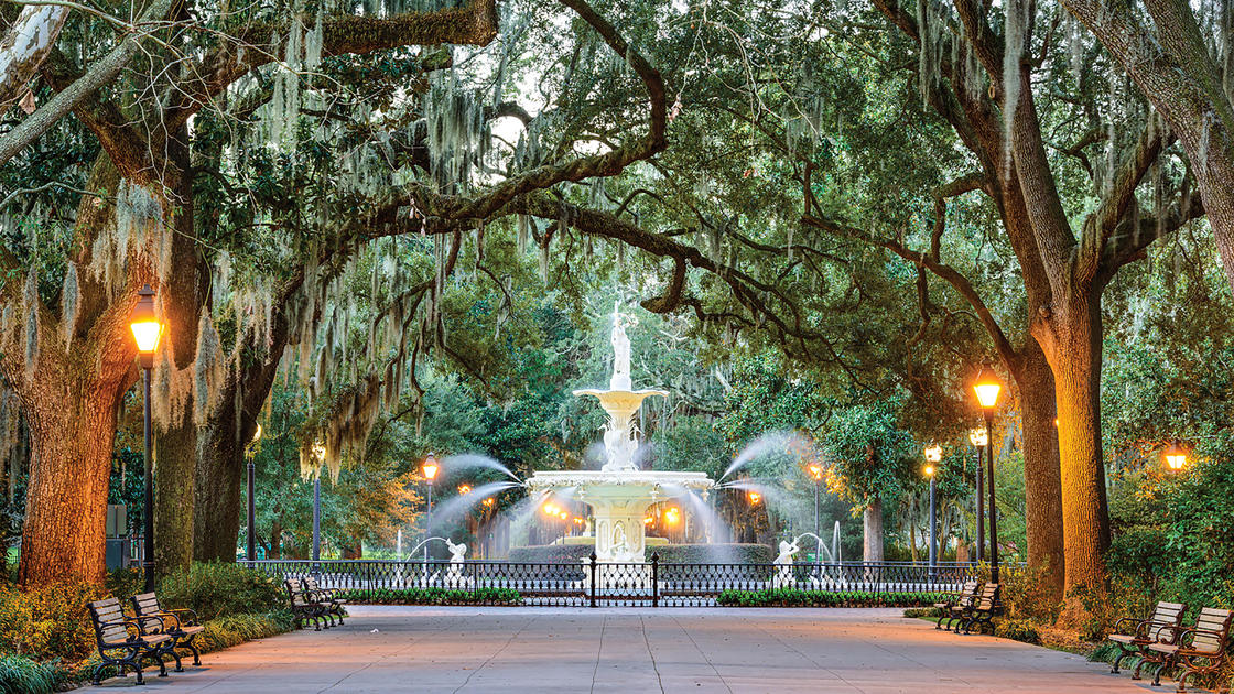 Exploring the Hidden Gems of an Amazing Budget-Friendly Weekend Destination: Savannah, Georgia